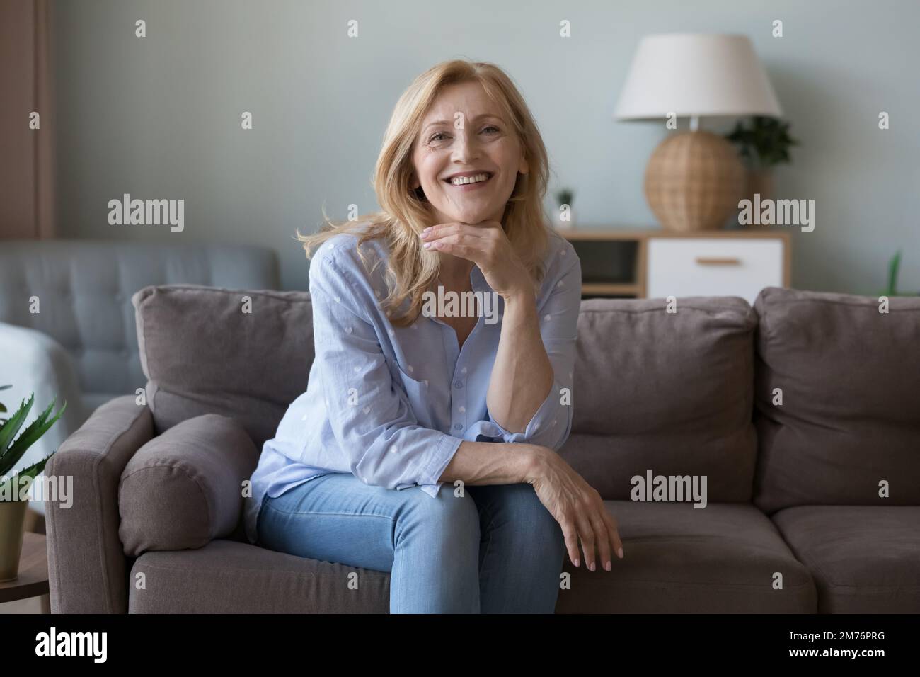 Attractive middle aged blonde woman hi-res stock photography and images ...
