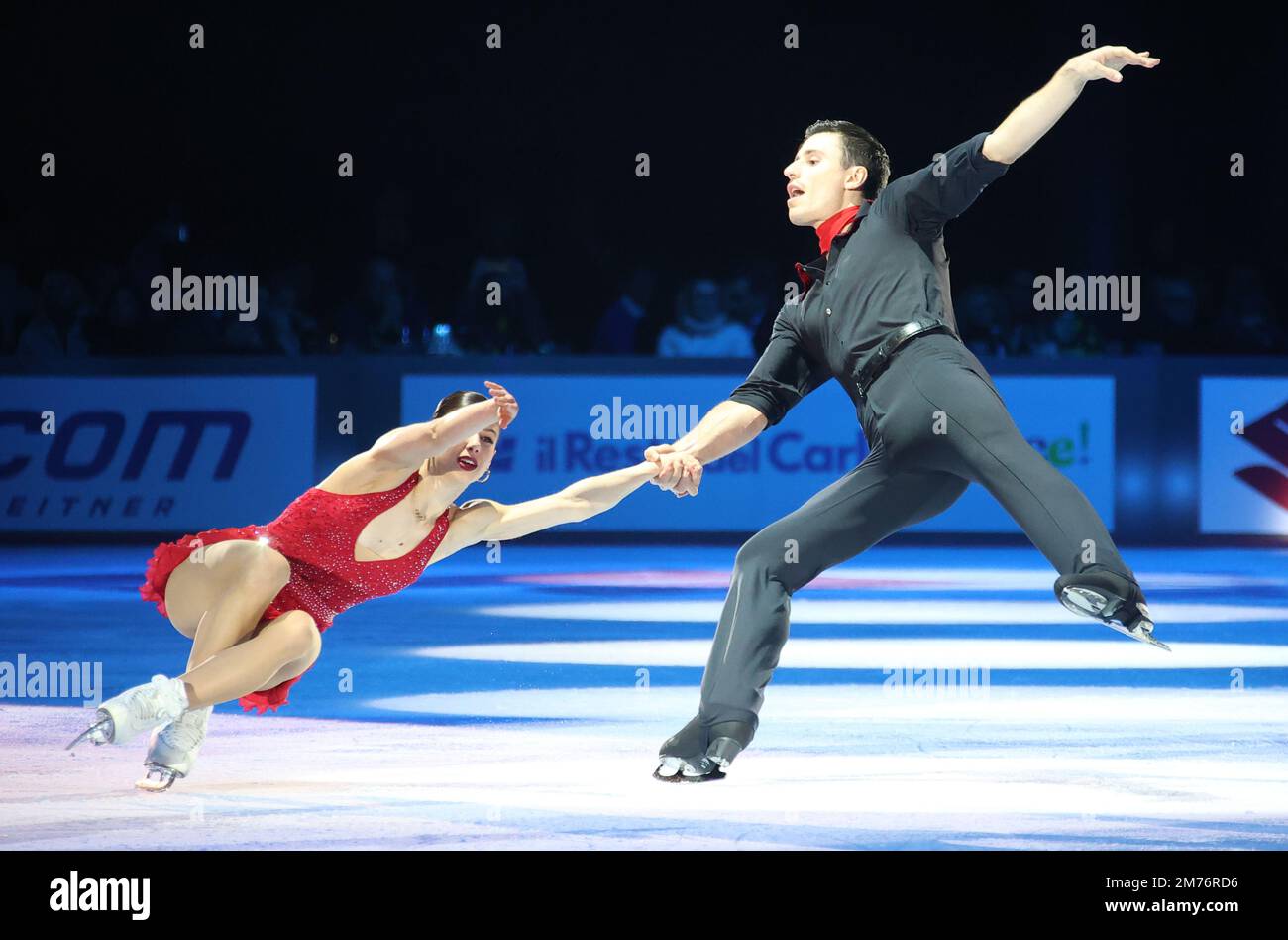 Rebecca Ghilardi e Filippo Ambrosini during the ice skating exhibition