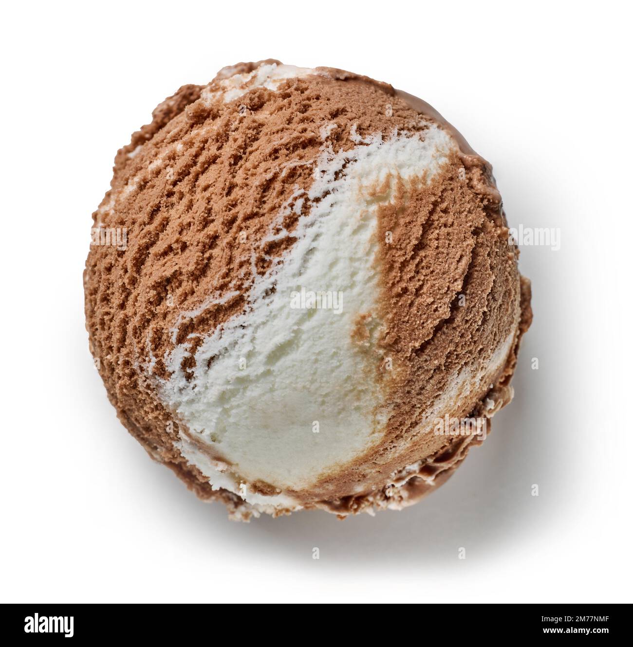 https://c8.alamy.com/comp/2M77NMF/chocolate-and-vanilla-ice-cream-ball-isolated-on-white-background-top-view-2M77NMF.jpg