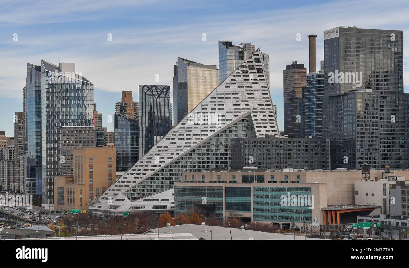 625 west 57th street hi-res stock photography and images - Alamy