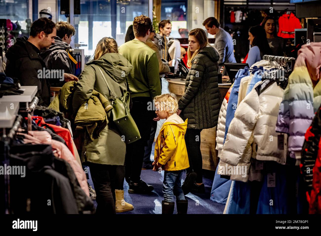 SCHEVENINGEN - Customers looking for winter sports items in the Skihut  shop. In the run-up to winter sports, there is a run for winter sports  clothing despite the less favorable weather conditions