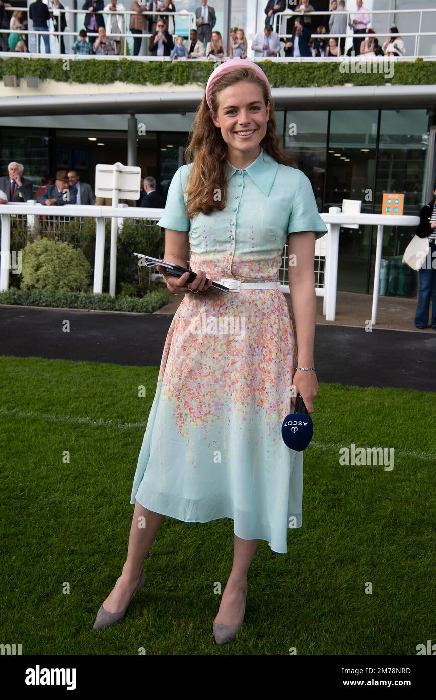 Floral dress fashion raceday hi res stock photography and images