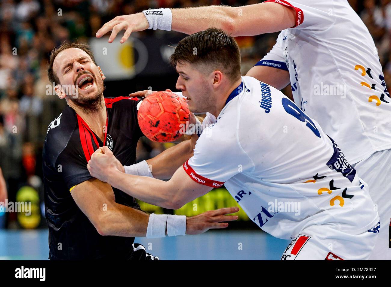 Hanover, Germany. 08th Jan, 2023. Handball: International match ...