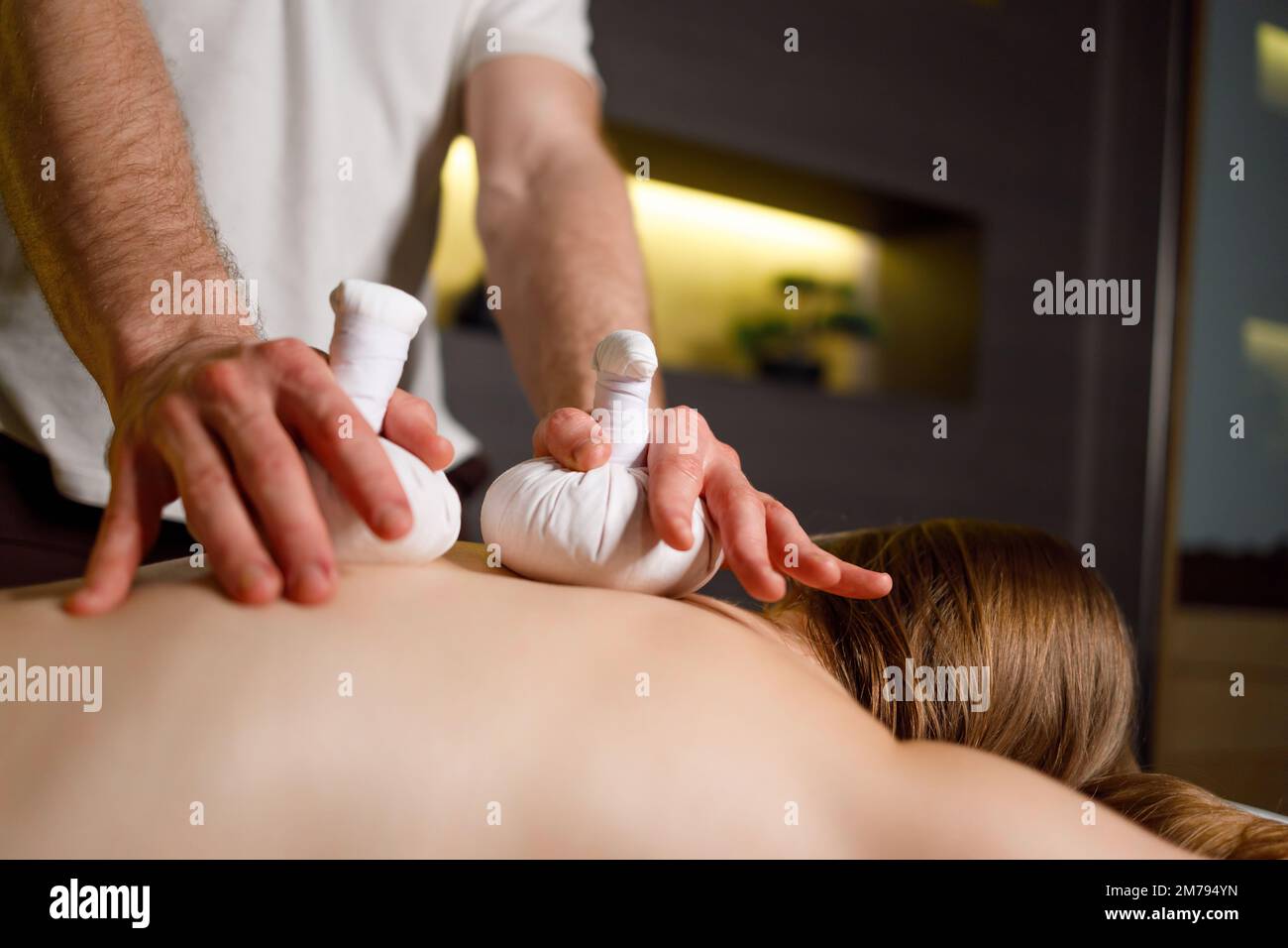 Herbal bag massage hi res stock photography and images Alamy