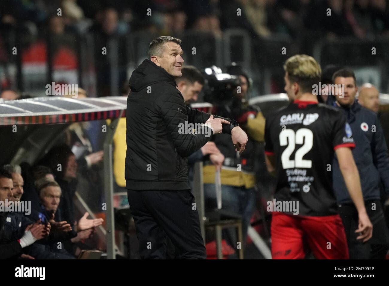 ROTTERDAM - sbv Excelsior coach Marinus Dijkhuizen during the Dutch premier league match between sbv Excelsior and FC Groningen at Van Donge & De Roo Stadium on January 8, 2023 in Rotterdam, Netherlands. ANP ROY LAZET