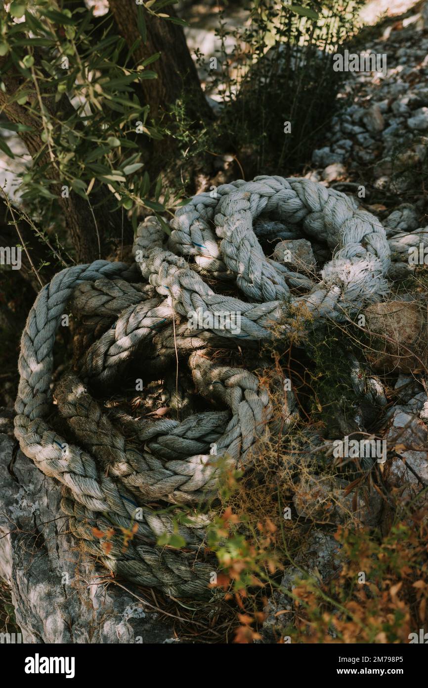Fishermans knot hi-res stock photography and images - Alamy