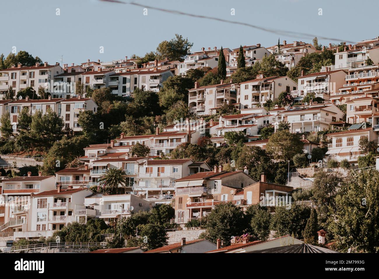 Luxury house on top hill hi-res stock photography and images - Alamy