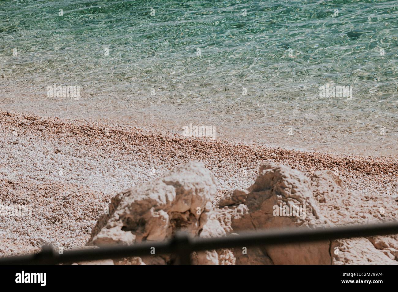 Sandy beach azure water lagoon hi-res stock photography and images - Alamy