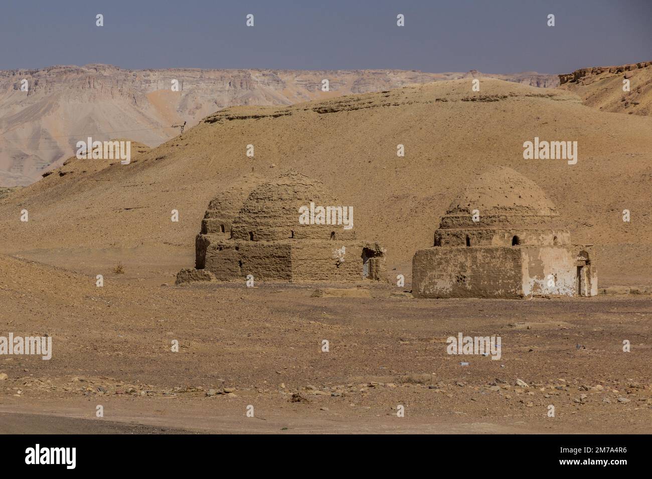 Old tombs in Al Qasr village in Dakhla oasis, Egypt Stock Photo