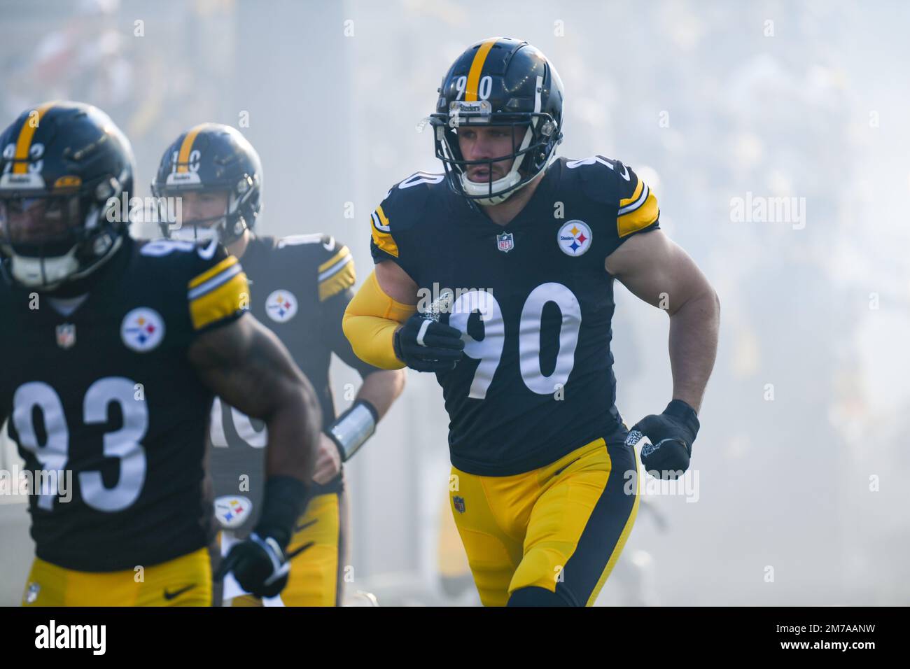 Pittsburgh, Pennsylvania, USA. 8th Jan, 2023. January 8th, 2023 Pittsburgh  Steelers fullback Derek Watt (44) celebrates after scoring a touchdown  during Pittsburgh Steelers vs Cleveland Browns in Pittsburgh, PA. Jake  Mysliwczyk/BMR (Credit