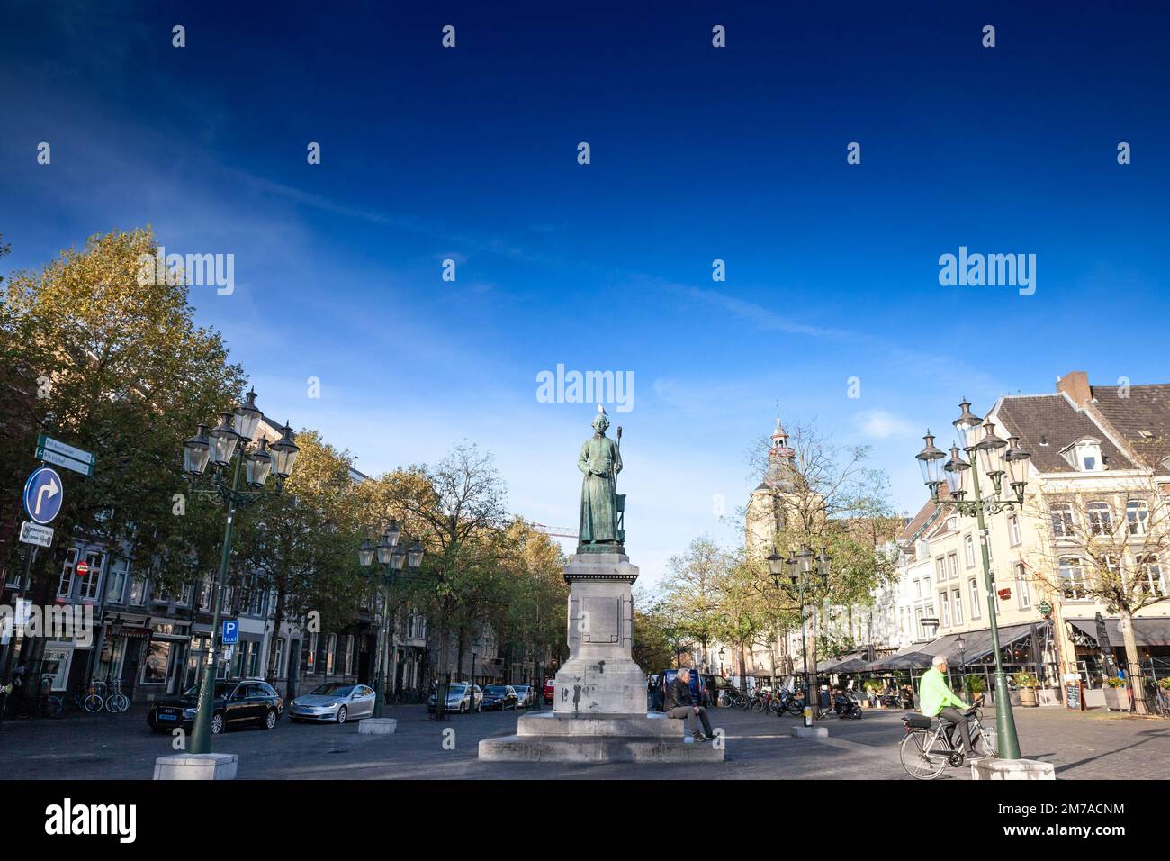 Omschrijving van standbeeld minckelers hires stock photography and