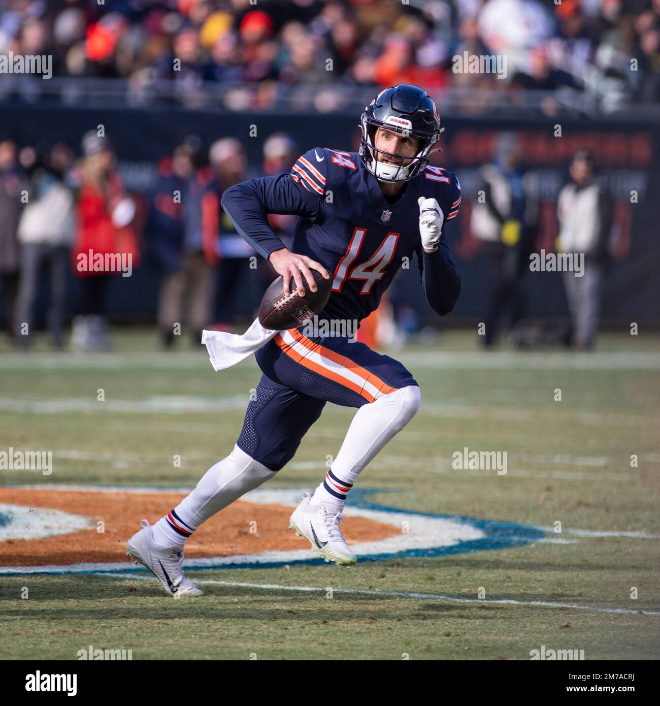 January 8, 2023: Chicago Bears quarterback #14 Nathan Peterman in action  during a game against the Minnesota Vikings in Chicago, IL. Mike  Wulf/CSM/Sipa USA(Credit Image: © Mike Wulf/Cal Sport Media/Sipa USA Stock