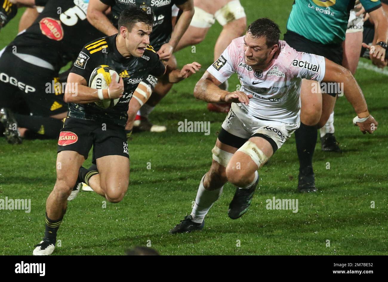 Stade rochelais stade toulousain hi-res stock photography and images ...