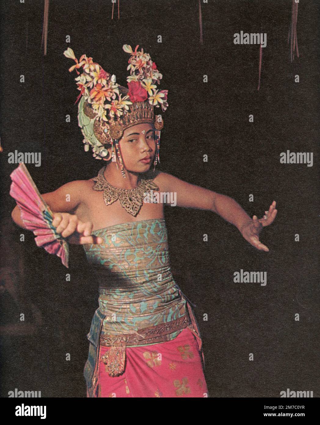 Dancer in Malaysia from the documentary film Lost Continent, Italy 1955 Stock Photo