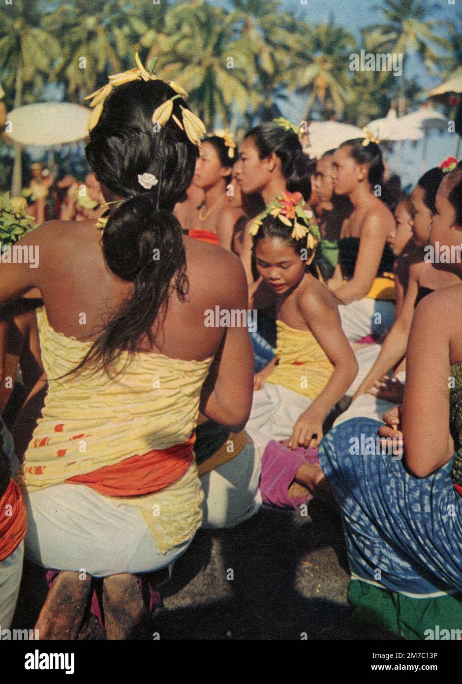 Women in Borneo from the documentary film Lost Continent, Italy 1955 Stock Photo