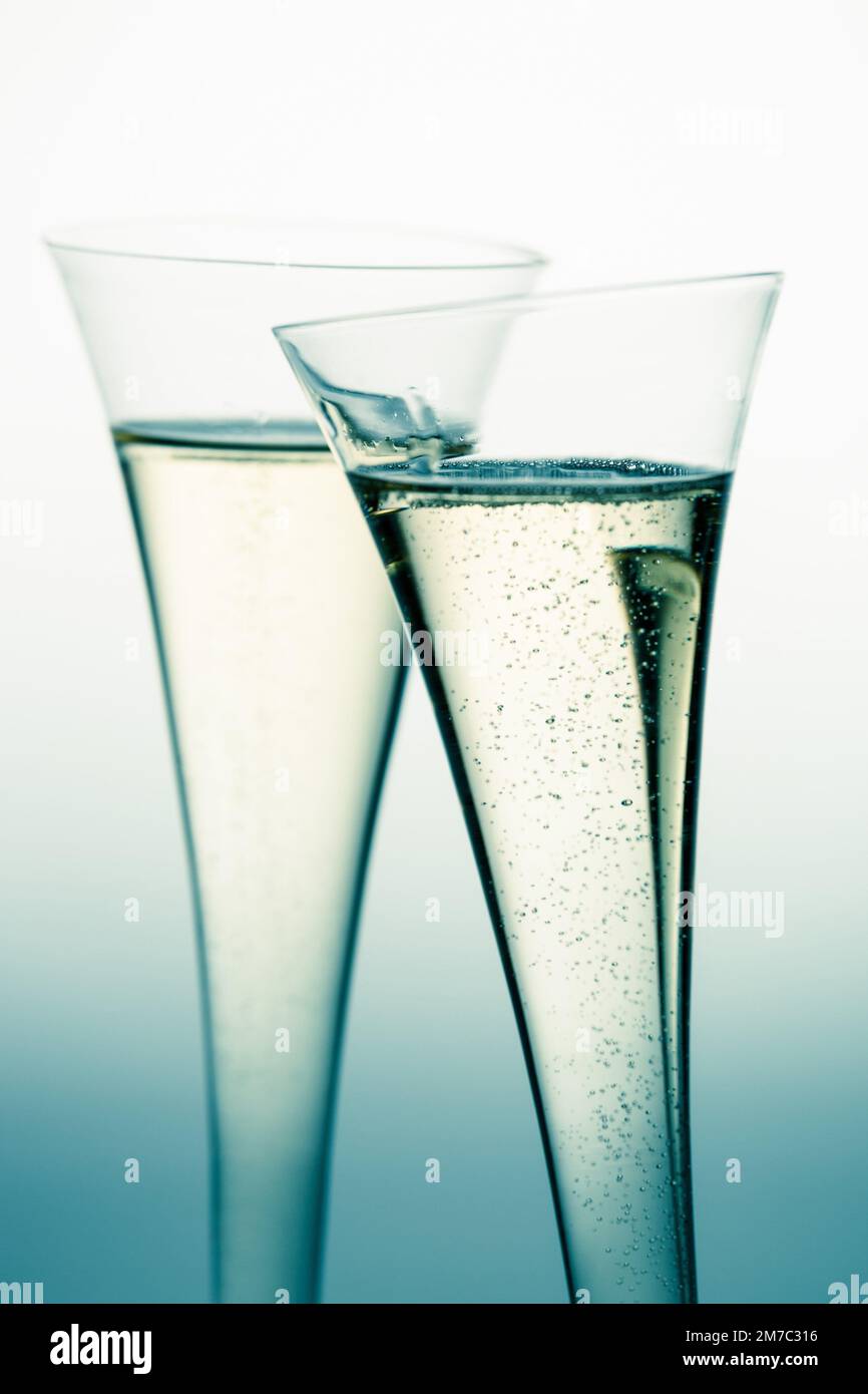 clinking champagner glasses Stock Photo Alamy