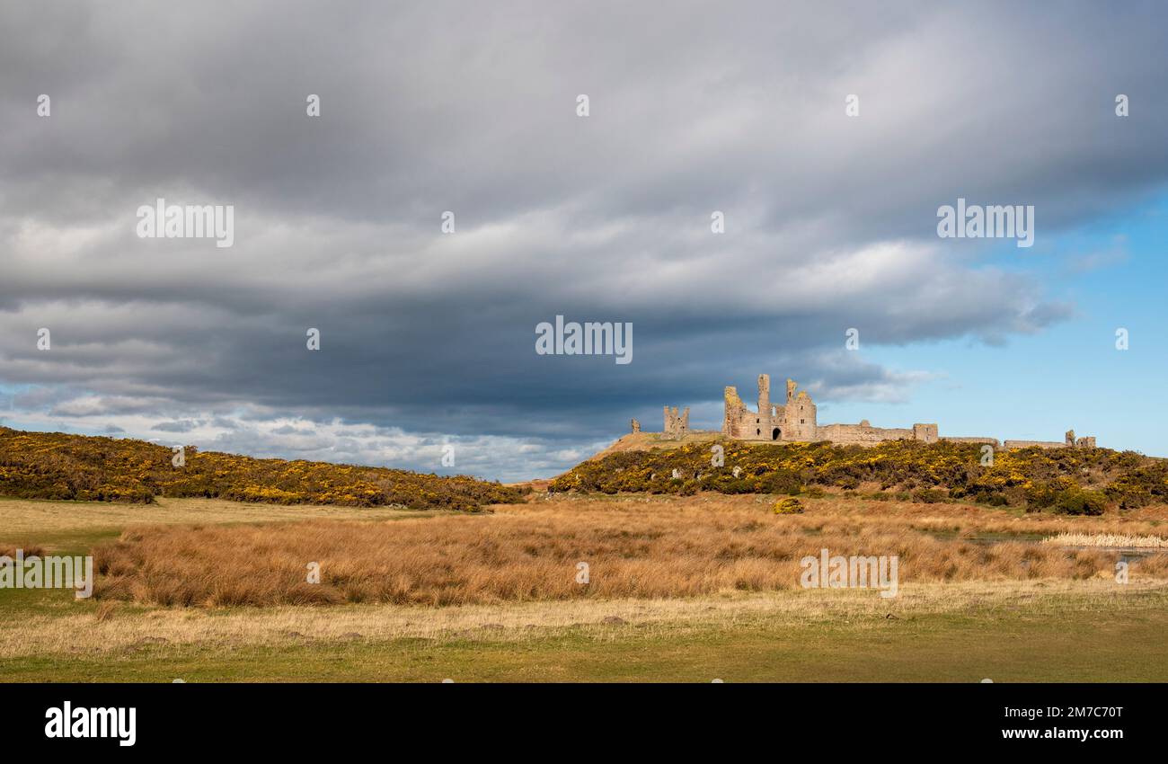 Dunstanburgh Castle Craster, Alwick Northumberland Stock Photo