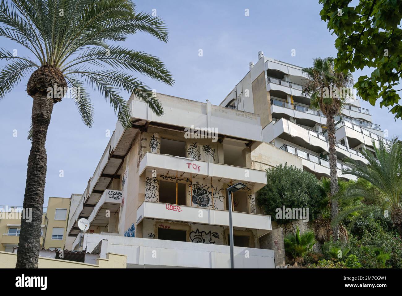 Ruine, verfallenes ehemaliges Hotel, Cala Major, Mallorca, Spanien