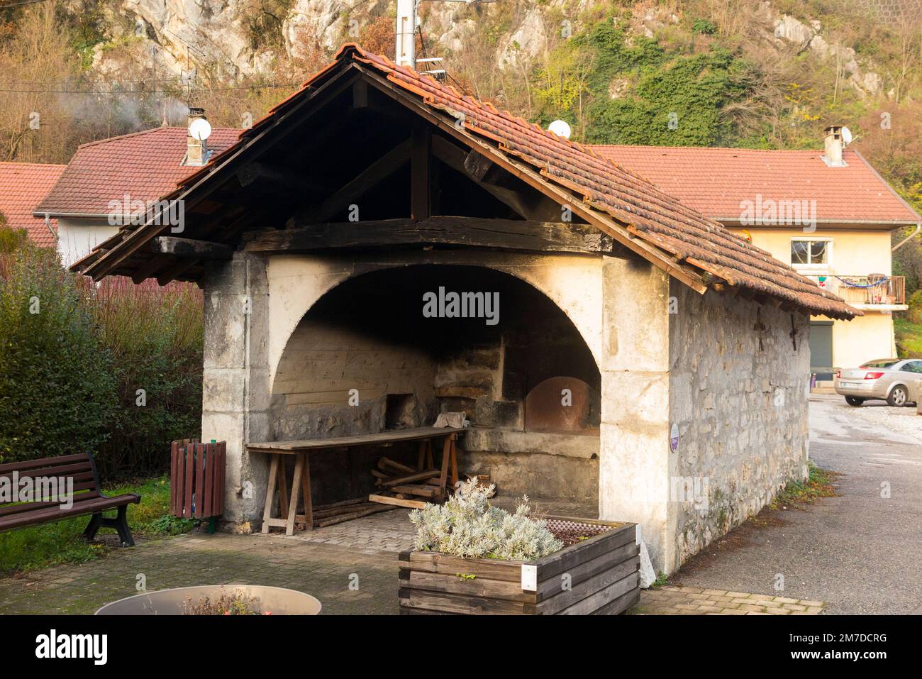 Medieval Cooks Building The four banal (English: common oven) was a feudal institution in ...