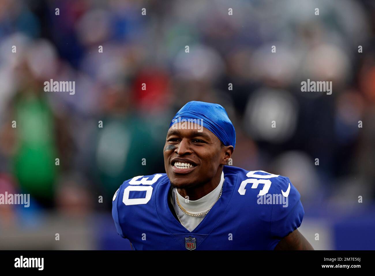 New York Giants cornerback Darnay Holmes (30) takes the field for