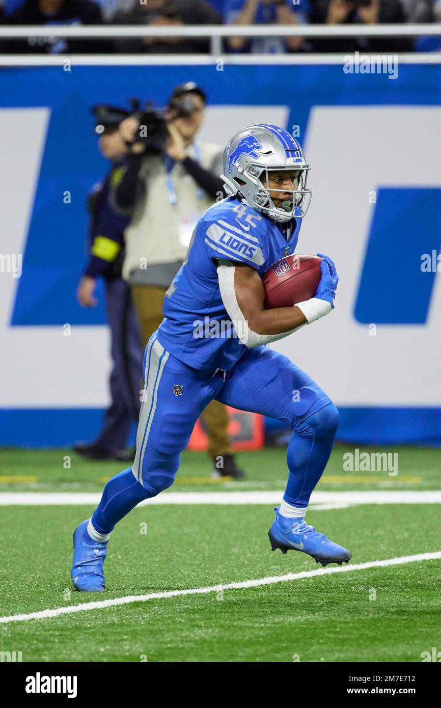 Detroit Lions running back Justin Jackson (42) runs the ball against ...