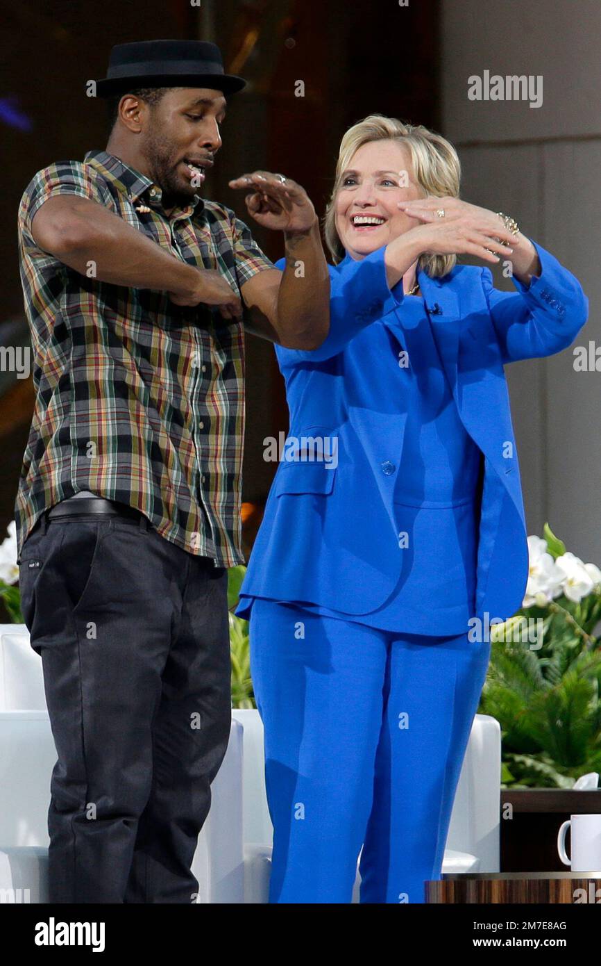 FILE - Democratic presidential candidate Hillary Rodham Clinton, right ...