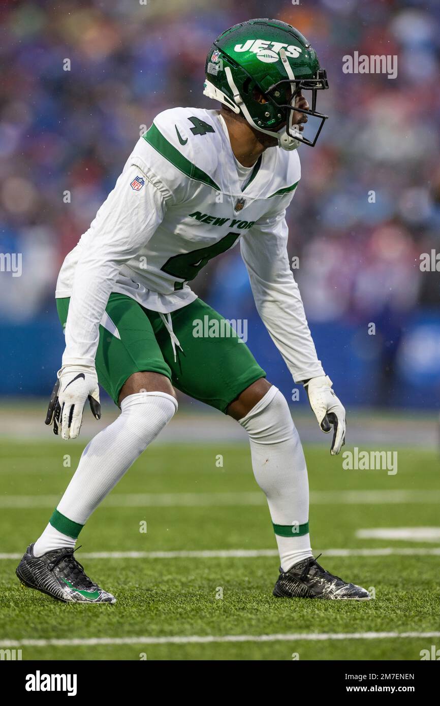 October 16, 2022: New York Jets cornerback D.J. Reed (4) and cornerback Sauce  Gardner (1) celebrate once the game is in hand during the NFL football game  between the New York Jets