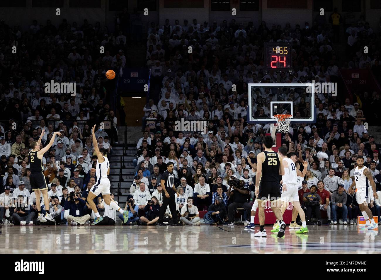 Purdue guard Fletcher Loyer attempts a three pointer in the first half