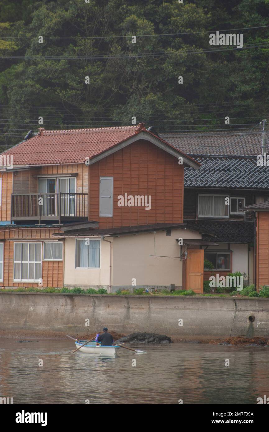 Houses along the waterfront at Yanami, Noto Peninsula, Japan Stock Photo Alamy