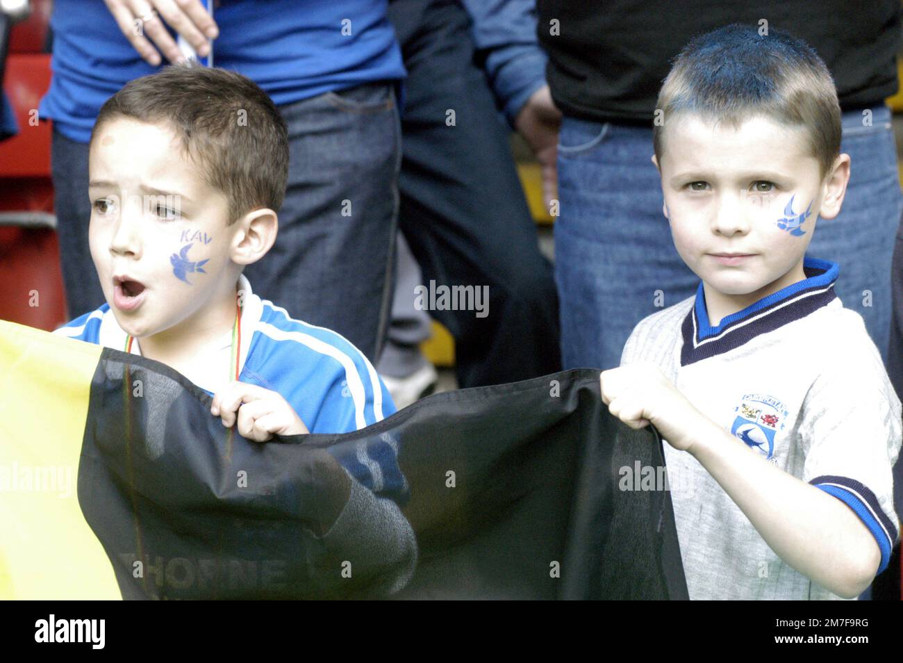 Qpr fans hi-res stock photography and images - Alamy