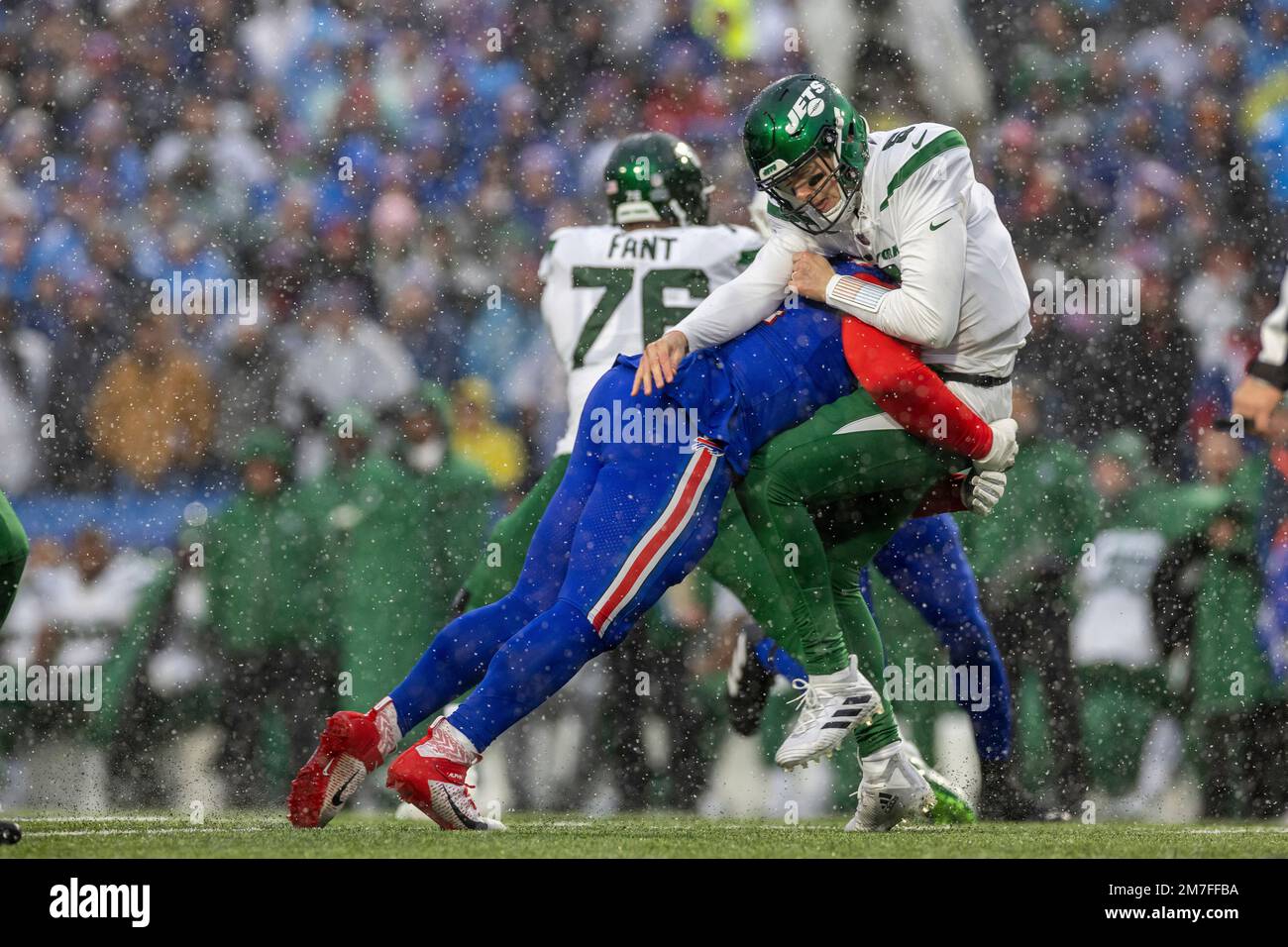 Buffalo Bills defensive tackle DaQuan Jones (92) plays during an NFL  football game against the Los Angeles Rams Sept. 8, 2022, in Inglewood,  Calif. (AP Photo/Denis Poroy Stock Photo - Alamy