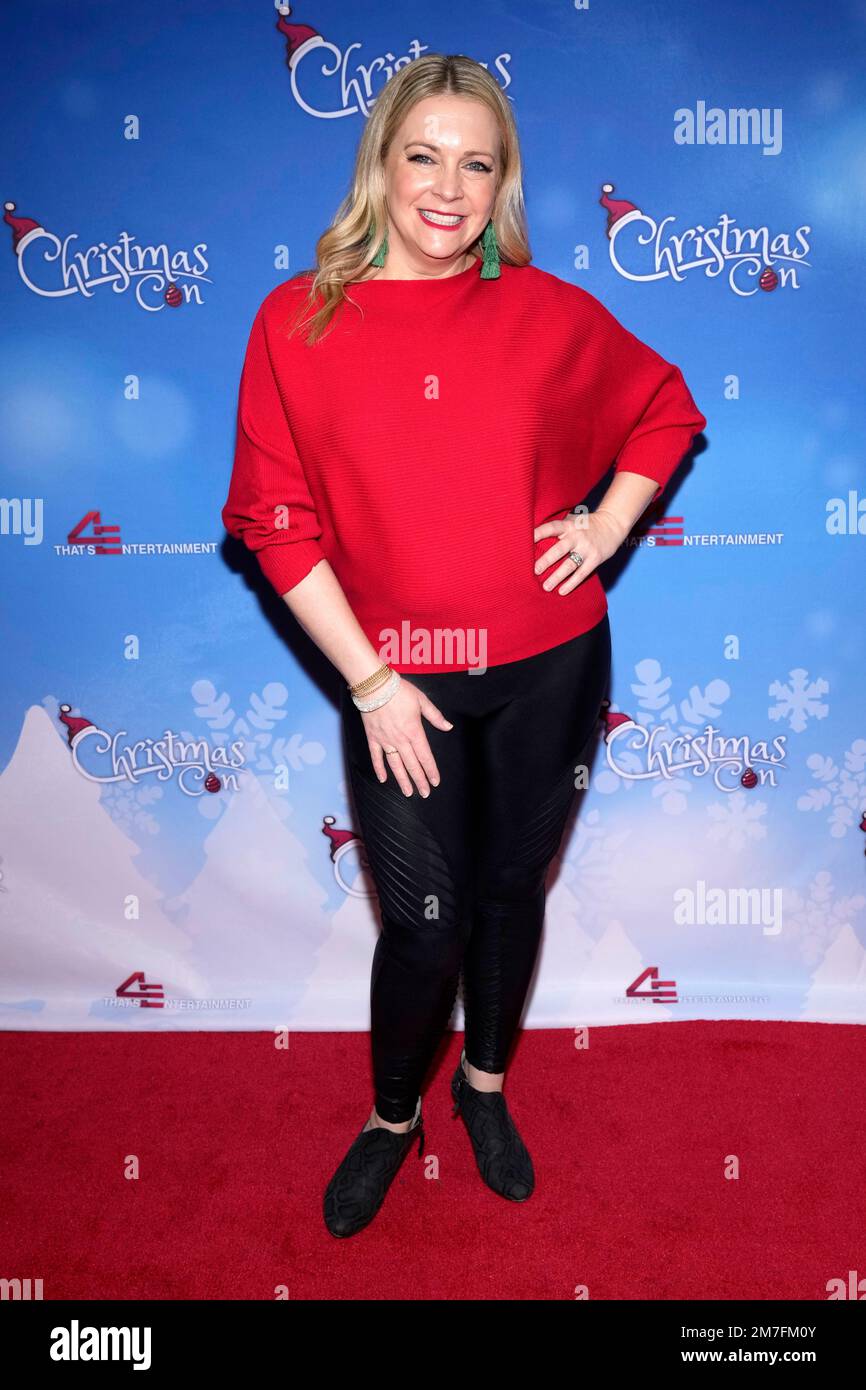 Melissa Joan Hart attends Christmas Con at the New Jersey Expo Center