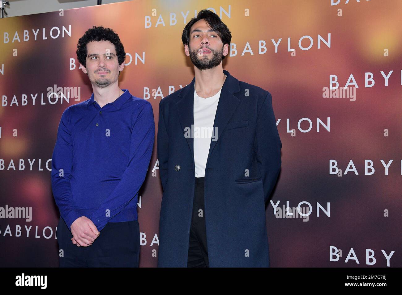 Mexico City, Mexico. 08th Jan, 2023. January 8, 2023, Mexico City, Mexico: (R-L) Damien Chazelle and actor Diego Calva attend at Babylon Photocall. on January 8, 2023 in Mexico City, Mexico. (Photo by Jaime Nogales/ Eyepix Group) (Photo by Eyepix/NurPhoto) Credit: NurPhoto SRL/Alamy Live News Stock Photo