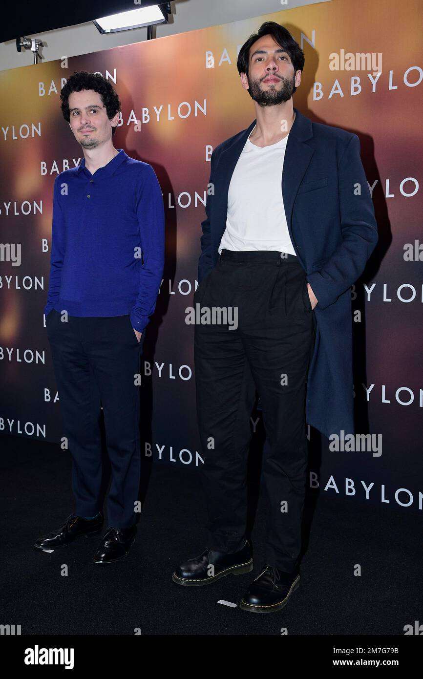 Mexico City, Mexico. 08th Jan, 2023. January 8, 2023, Mexico City, Mexico: (R-L) Damien Chazelle and actor Diego Calva attend at Babylon Photocall. on January 8, 2023 in Mexico City, Mexico. (Photo by Jaime Nogales/ Eyepix Group) (Photo by Eyepix/NurPhoto) Credit: NurPhoto SRL/Alamy Live News Stock Photo