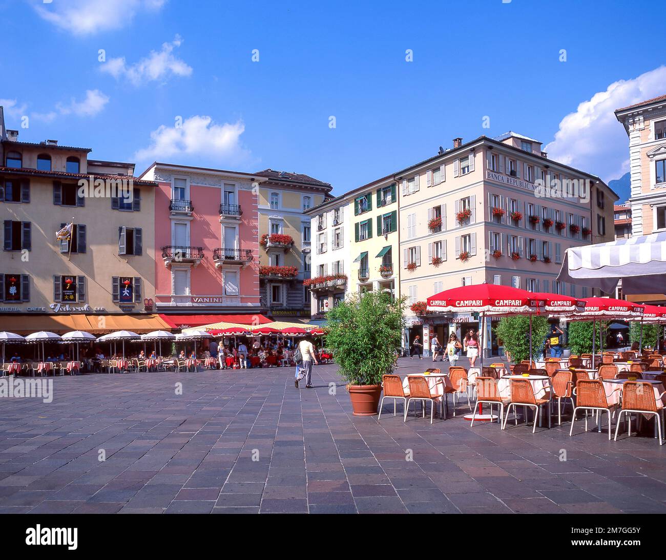 Outdoor restaurants, Piazza Della Reforma, Lugano, Ticino, Switzerland Stock Photo