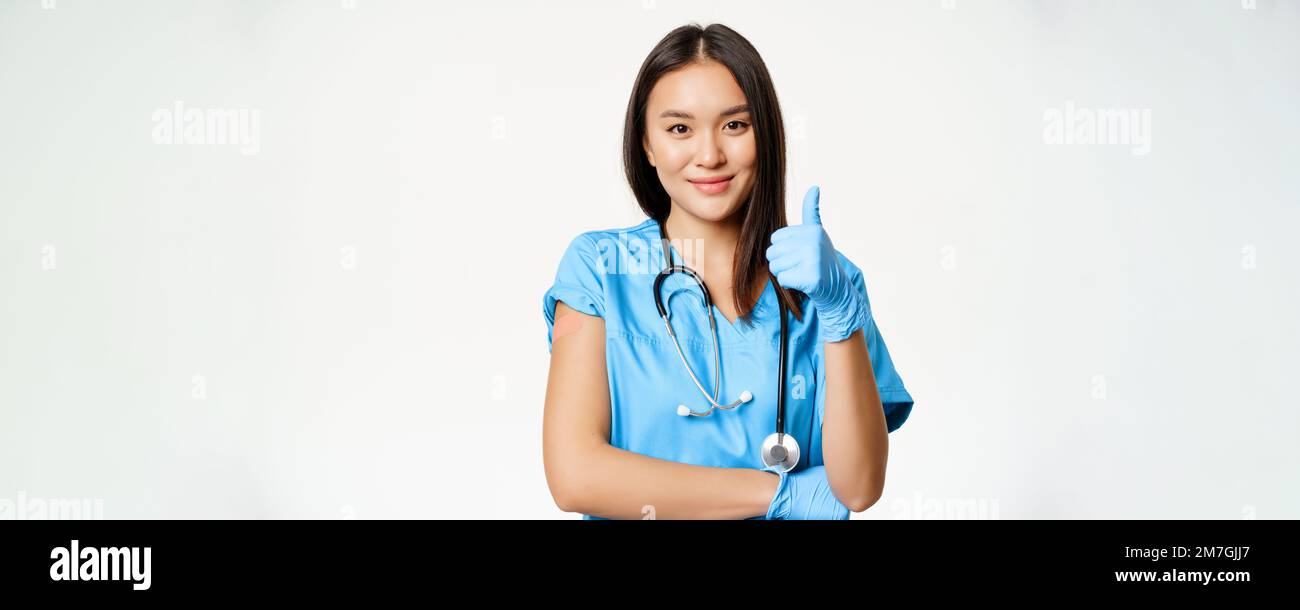 Patient showing thumbs up sign hi-res stock photography and images - Alamy