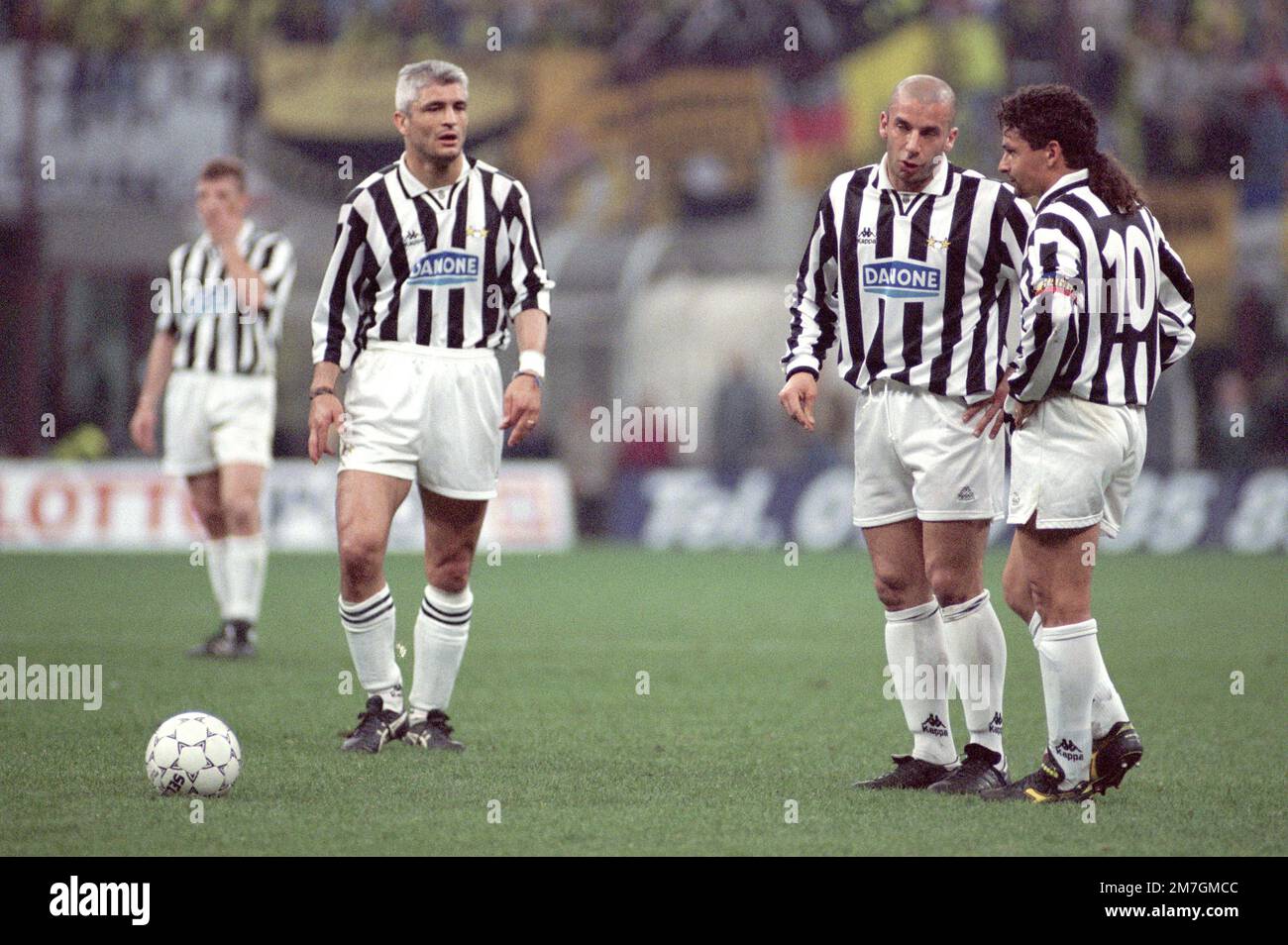 Fabrizio Ravanelli of Lazio in action during the Serie A match