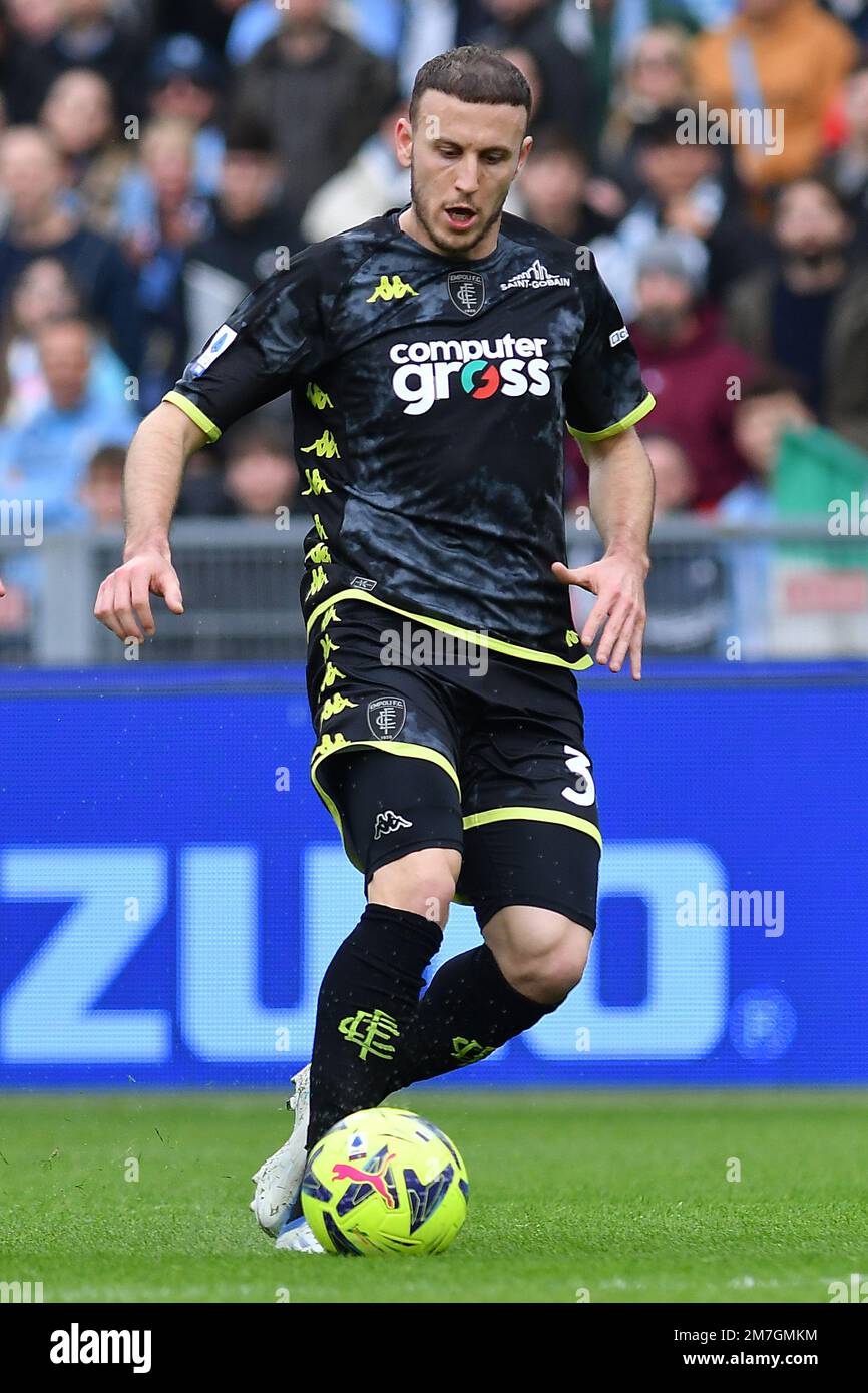 Arsenal unable to agree William Saliba loan extension at Saint-Etienne |  Football News | Sky Sports, image size:866x1390