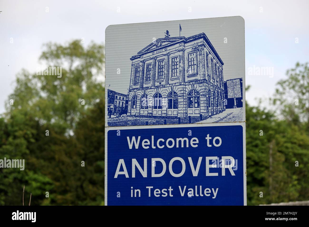 Welcome to Andover sign in the Test Valley, Hampshire, UK. Stock Photo