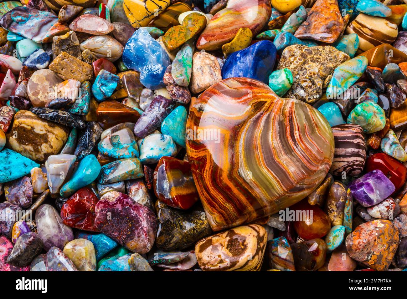 Pile of polished rocks colorful hi-res stock photography and images - Alamy