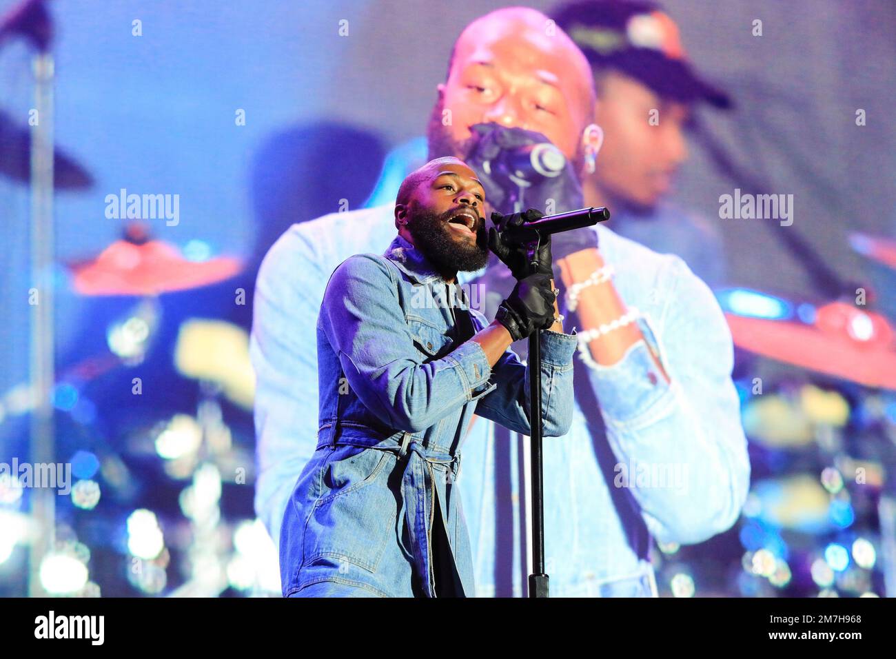 January 7, 2023, Los Angeles, California, USA: LOS ANGELES - JAN 7: Duckwrth performing during AT&T Playoff Playlist Live! at the Banc of California Stadium on January 7, 2023 in Los Angeles, CA (Credit Image: © Nina Prommer/ZUMA Press Wire) EDITORIAL USAGE ONLY! Not for Commercial USAGE! Stock Photo