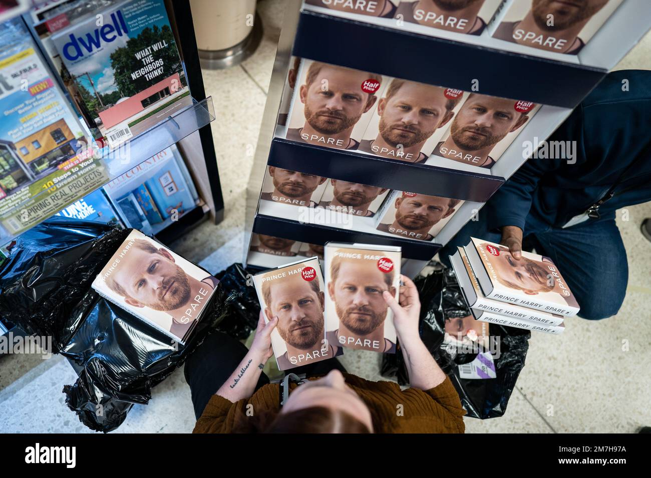 The newly released autobiography from the Duke of Sussex on dipslay at WHSmith's in Victoria Station, London, where the book became available to purchase at midnight. Picture date: Tuesday January 10, 2023. Stock Photo