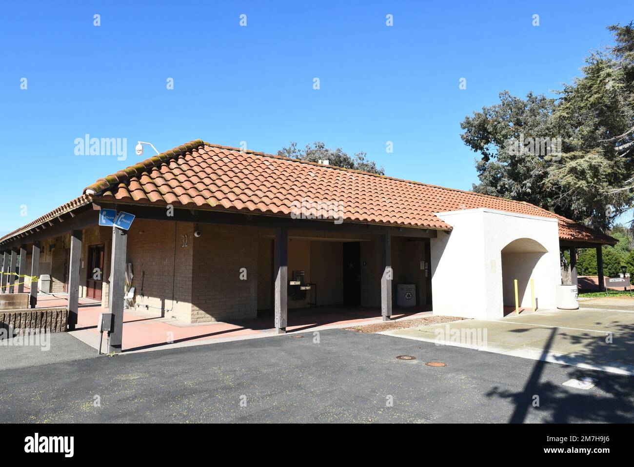 MISSION VIEJO, CALIFORNIA - 8 JAN 2023: Activities Building on the Campus of Saddleback College. Stock Photo