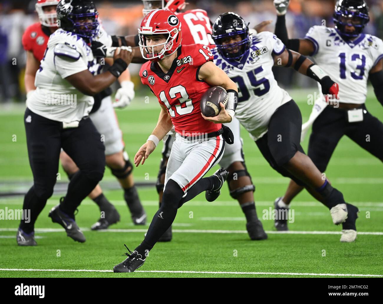 Inglewood, United States. 09th Jan, 2023. Georgia Bulldogs quarterback Stetson Bennett runs for a touchdown in the first quarter against the TCU Horned Frogs at the 2023 NCAA College Football National Championship between Georgia and TCU at SoFi Stadium in Inglewood, California, on Monday, January 9, 2023. Photo by Mike Goulding/UPI Credit: UPI/Alamy Live News Stock Photo