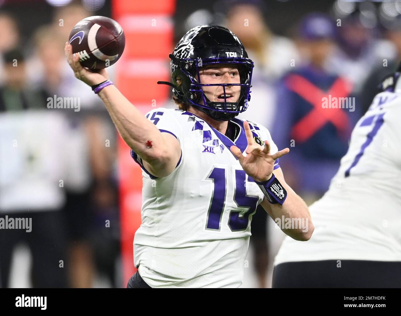 Inglewood, United States. 09th Jan, 2023. TCU Horned Frogs Max Duggan throws a pass in the first quarter against the Georgia Bulldogs at the 2023 NCAA College Football National Championship between Georgia and TCU at SoFi Stadium in Inglewood, California, on Monday, January 9, 2023. Photo by Mike Goulding/UPI Credit: UPI/Alamy Live News Stock Photo