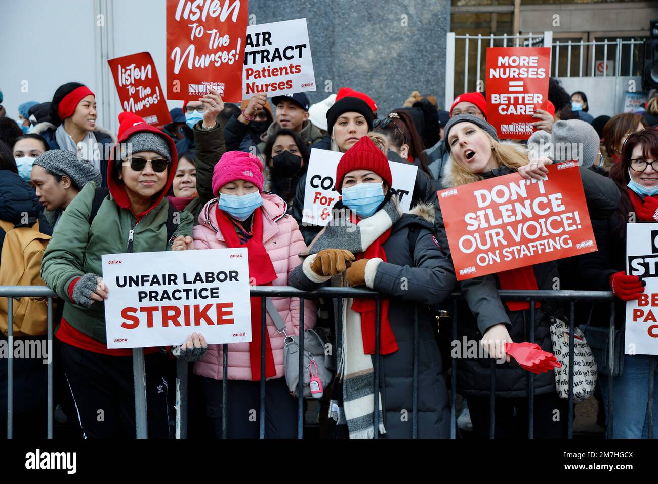 Monday January 9, 2023 NYC Nurses go on strike in front of Mount Sinai
