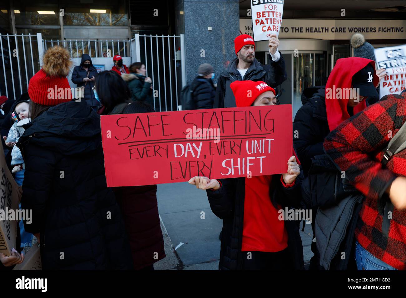 Monday January 9, 2023 NYC Nurses go on strike in front of Mount Sinai