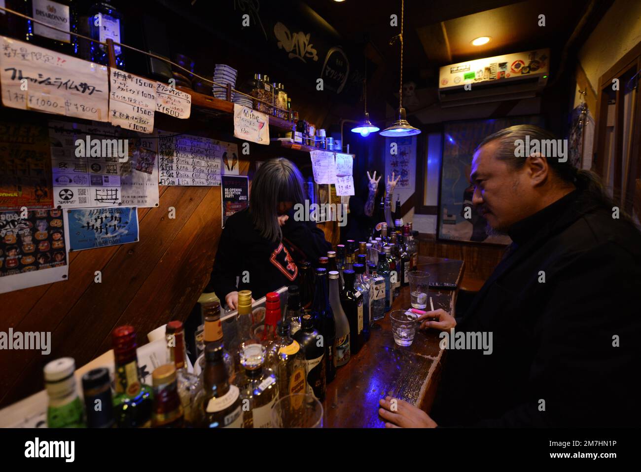 A vibrant bar in the Golden Gai bar area in Kabukicho, Shinjuku, Tokyo, Japan Stock Photo Alamy