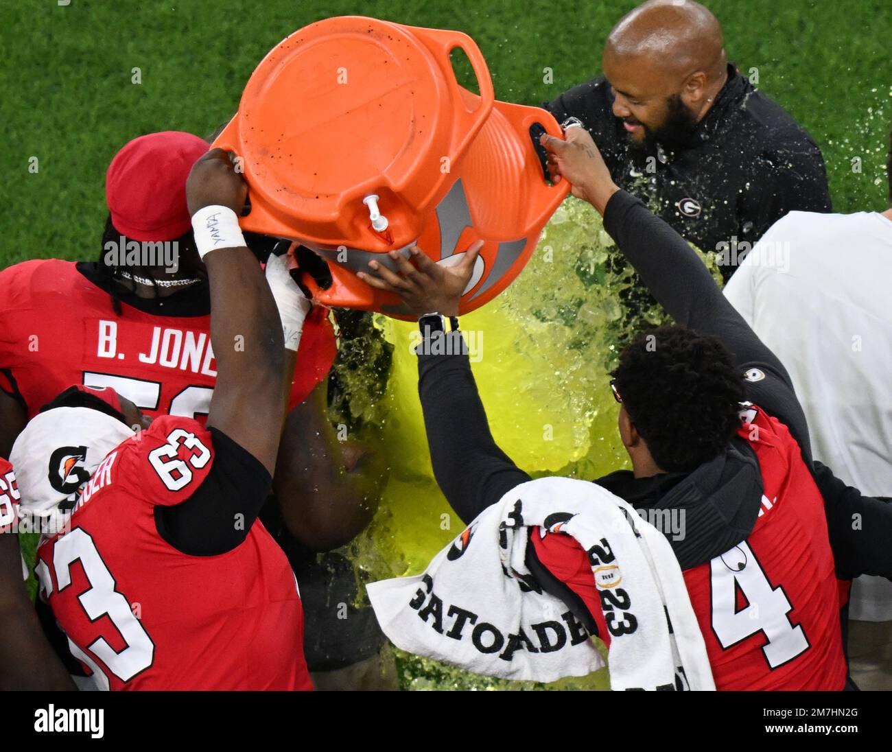 Inglewood, United States. 09th Jan, 2023. Players pour Gatorade on Georgia head coach Kirby Smart after the Bulldogs defeated the TCU Horned Frogs 65-7 in the 2023 NCAA College Football National Championship at SoFi Stadium in Inglewood, California, on Monday, January 9, 2023. Photo by Jon SooHoo/UPI Credit: UPI/Alamy Live News Stock Photo