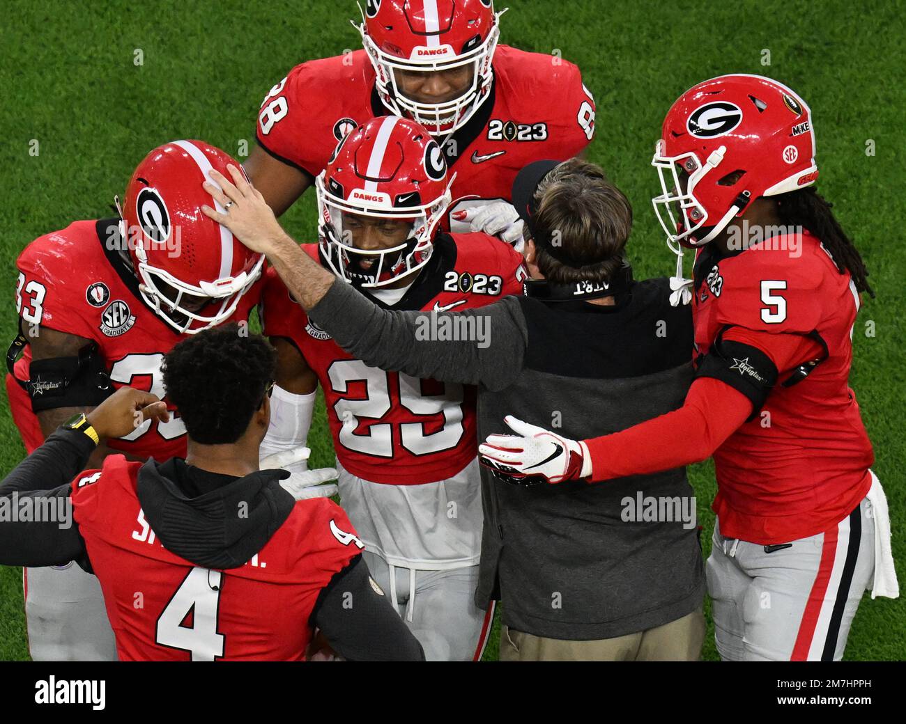Inglewood, United States. 09th Jan, 2023. Georgia head coach Kirby Smart congratulates players after the 2023 NCAA College Football National Championship against TCU at SoFi Stadium in Inglewood, California, on Monday, January 9, 2023. The Bulldogs defeated the TCU Horned Frogs 65-7. Photo by Jon SooHoo/UPI Credit: UPI/Alamy Live News Stock Photo
